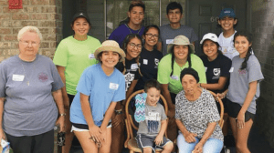 Joven latina crece con una misión